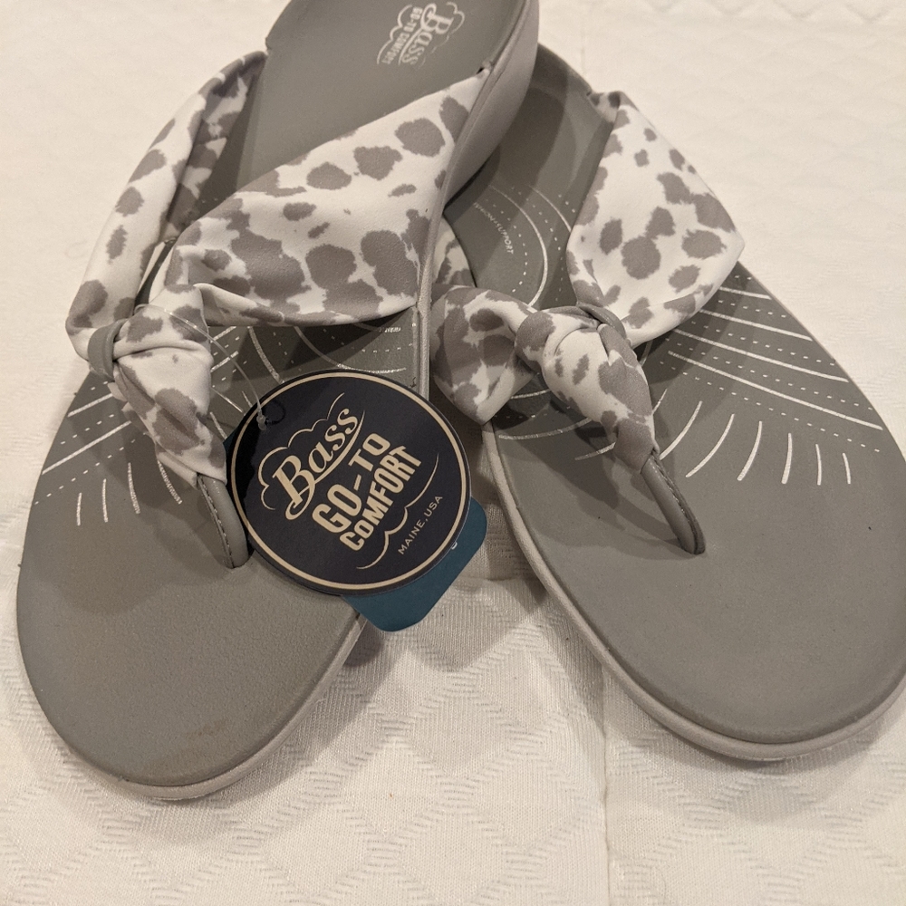 Bass Debbie Flip Flop